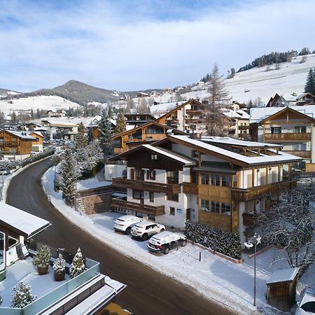 Apartmán Ciasa Cianins San Vigilio Di Marebbe Exteriér fotografie
